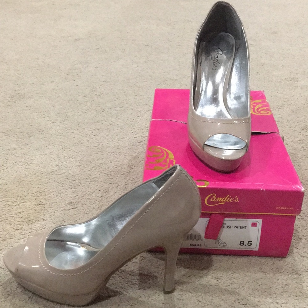 Candie’s peep toe nude platform heels